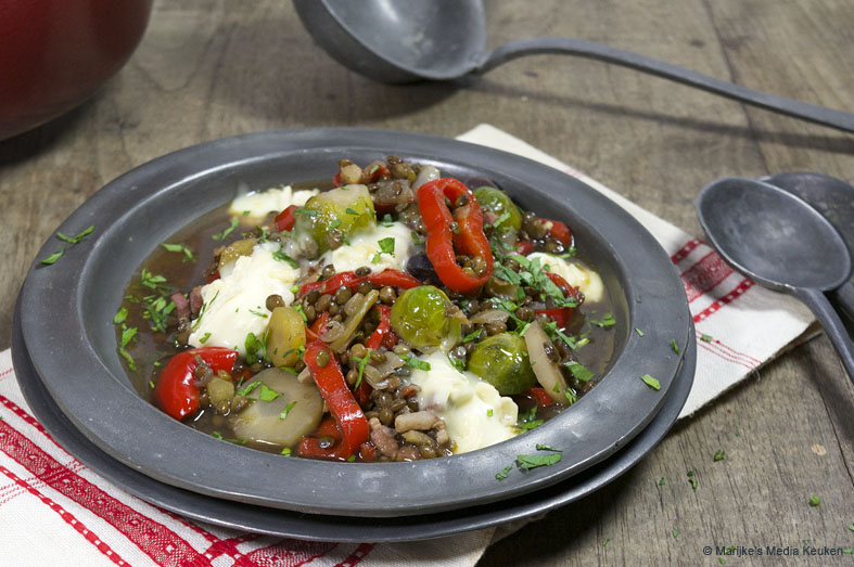 Linzen met paprika, spruitjes en kaas